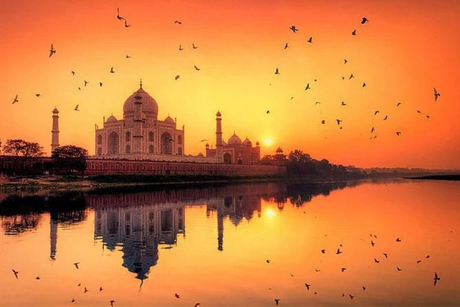 Taj Mahal Sunrise Tour From Delhi